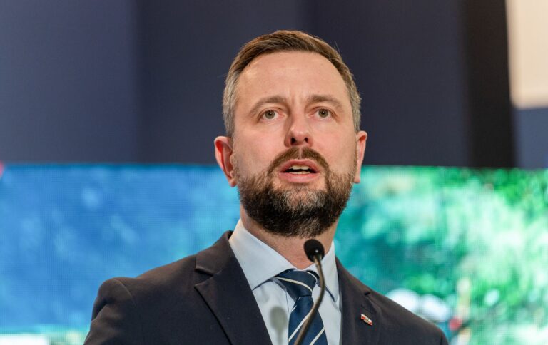 США припинили постачання зброї Україні – у Польщі розкритикували рішення Штатів