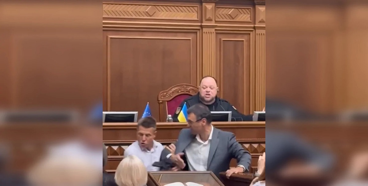 Депутат Гончаренко влаштував бійку в Раді через аграрні поправки