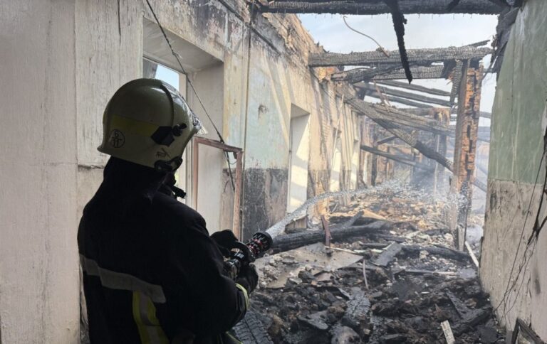 Обстріл Кропивницького 28 липня – пошкоджено пожежну техніку ДСНС