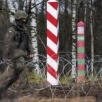 Мігрант напав на прикордонника на кордоні Польщі та Білорусі