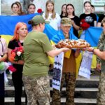 Звільнений з полону нацгвардієць Артем Артюх повернувся на Одещину