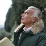 Чому влітку вигідно купувати зимовий одяг?
