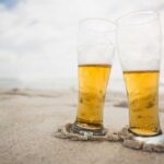 чому пиво та вино на пляжі особливо небезпечні
