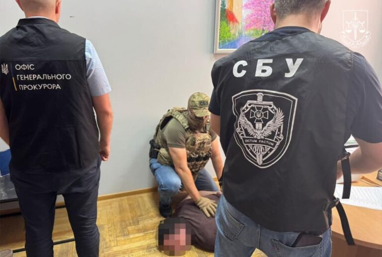 В Одесі та області відбулися обшуки на митниці