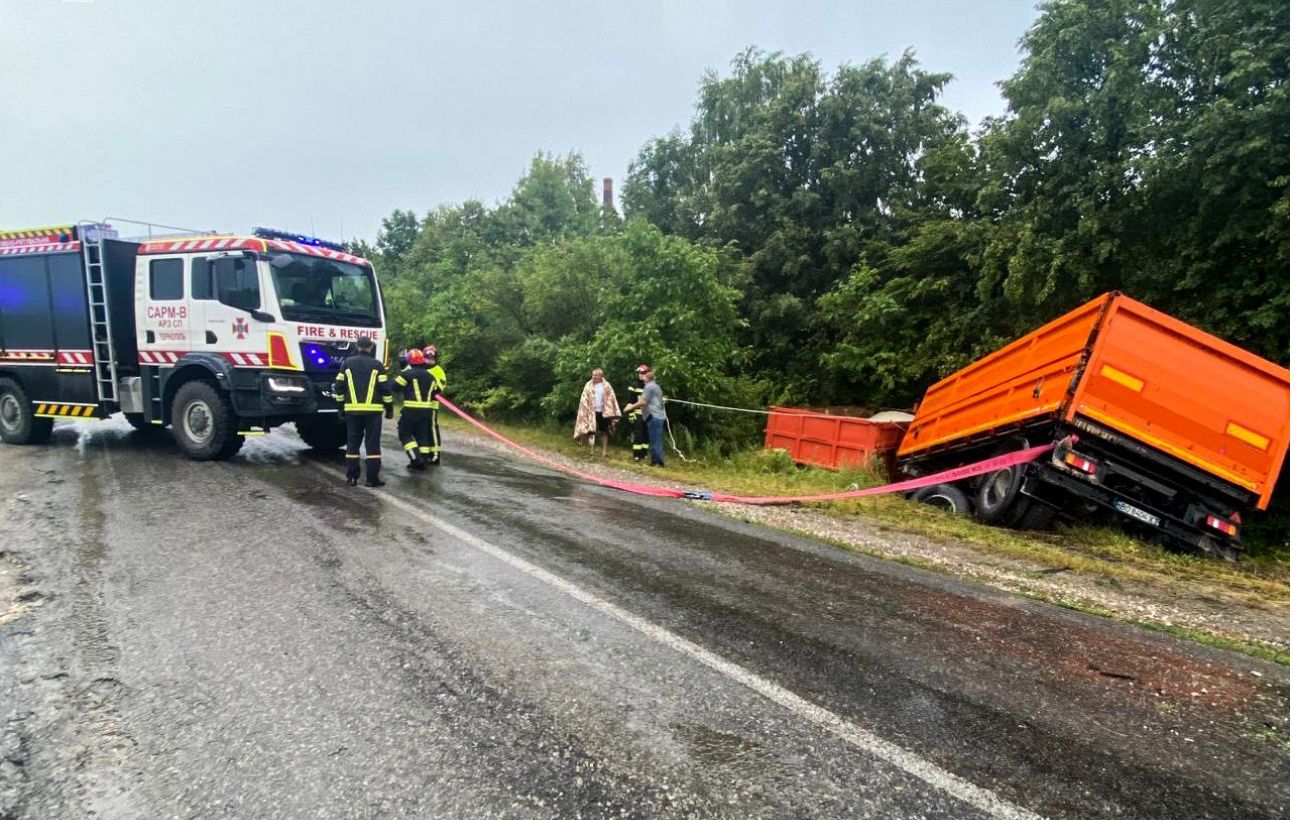 Аварія авто та вантажіки у Тернопільській області 9 липня – є загиблі