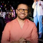 5 кольорів, які роблять жінку молодшою на 10 років – поради від Андре Тана