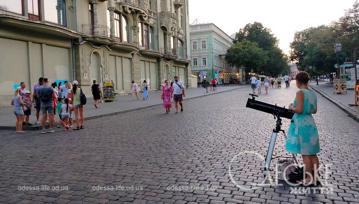 Серпень в Одесі: спека, квіти та перші натяки осені