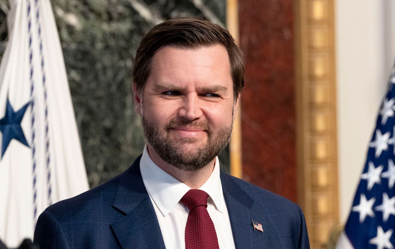 Джей Ді Венс наказав підняти рівень води в річці для своєї сімейної прогулянки