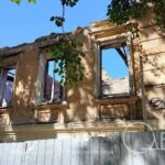 У центрі Одеси демонтують будинок, пошкоджений російським обстрілом