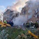 Кількість загиблих у Києві зросла до 22, під завалами є люди