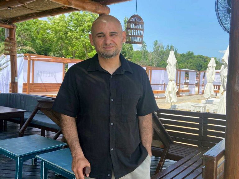 Чому в тилу теж потрібна «зброя»: історія одеського ветерана Еміна