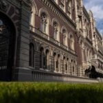 Валюту можна буде виводити за кордон за умови донатів 50% на ЗСУ