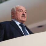 Лукашенко запропонував Трампу звільнити політв’язнів в обмін на зняття санкцій