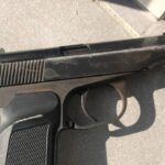 Чоловік з гранатою погрожував охоронцю ЖК у Києві – деталі