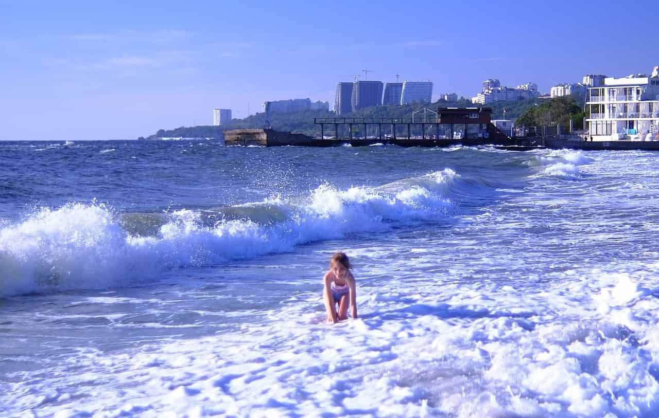 Температура води 23 серпня у морі біля Одеси: 21 градус та хвилі