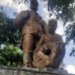 Не демонтують пам’ятник “Борцям за владу рад” у селі Усатове під Одесою