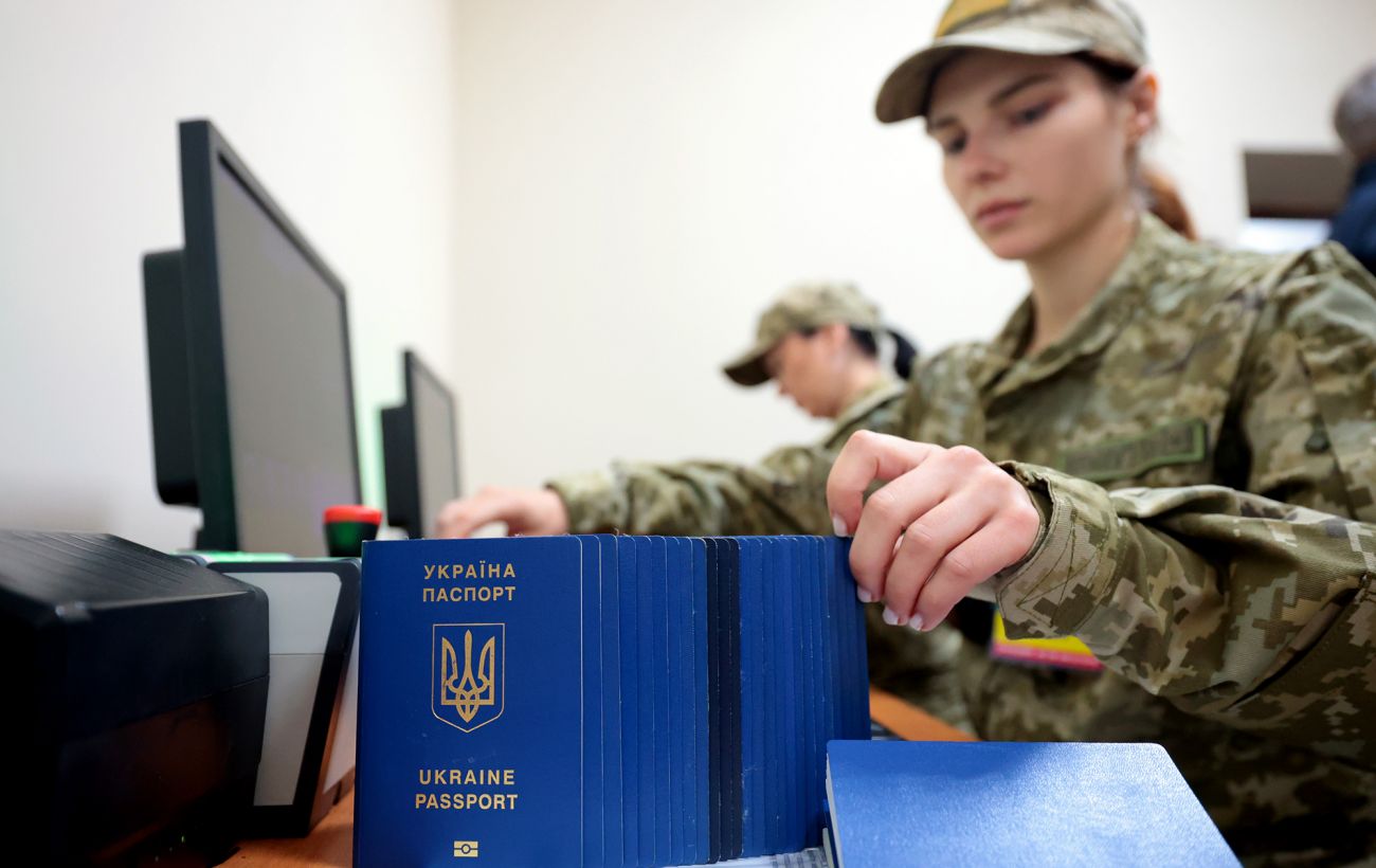 Чоловіки у віці 18-22 років вже поїхали за кордон