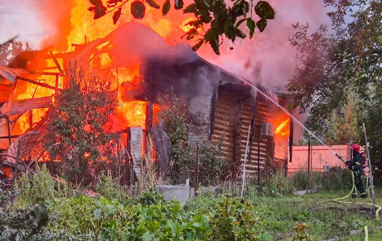 Атака на Львів 21 серпня –  у ДСНС показали наслідки, фото