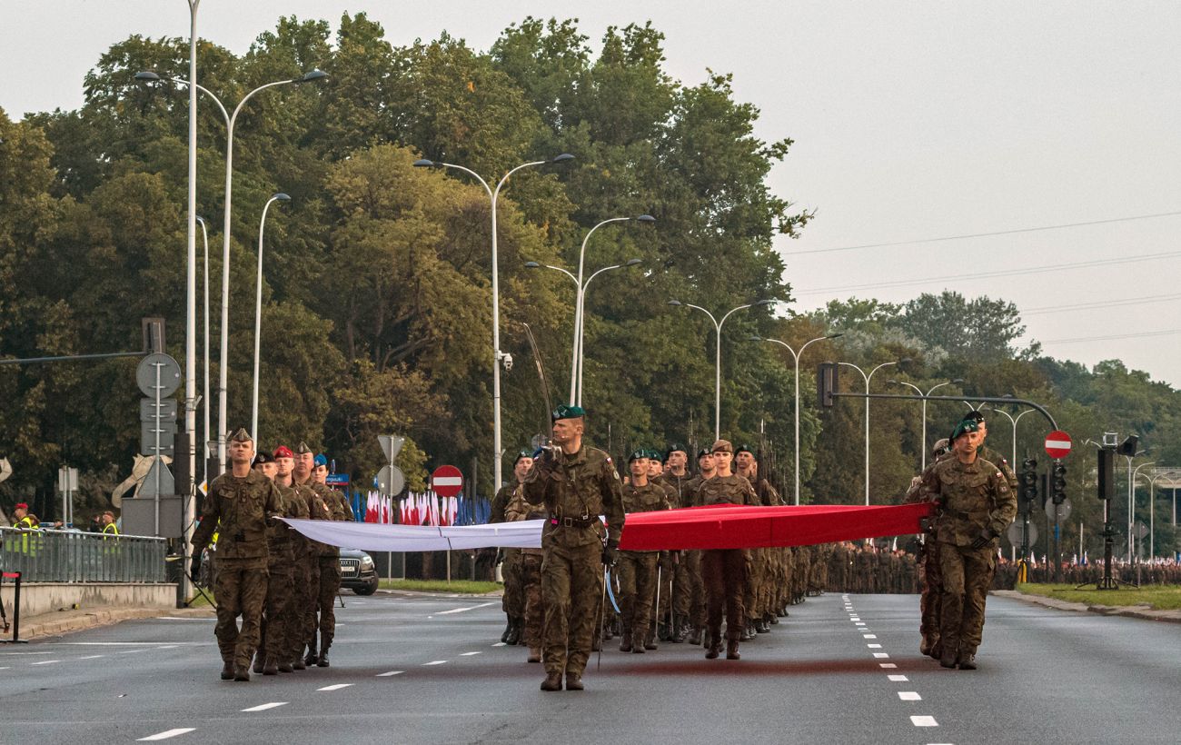 15 серпня свято в Польщі це День польської армії і Успіння Діви Марії – історія, військовий парад