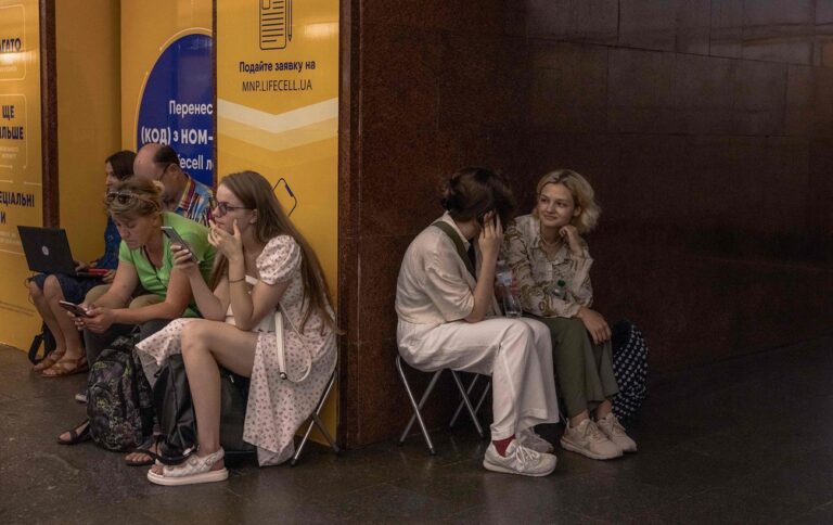 Атака Шахедів – росіяни запустили ударні дрони в напрямку України
