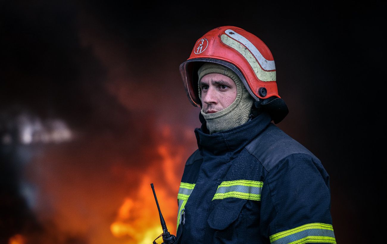 Атака дронів на Суми 19 серпня – горить житловий будинок, є постраждалі