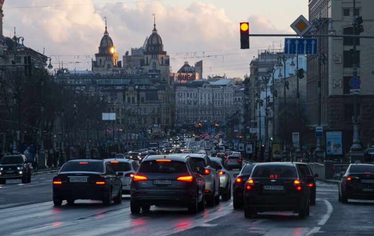 Центр Києва перекриють для транспорту 23 серпня