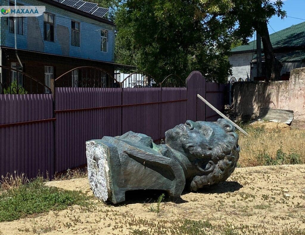 У Болграді демонтували пам’ятник Пушкіну – погруддя перевезли до музею