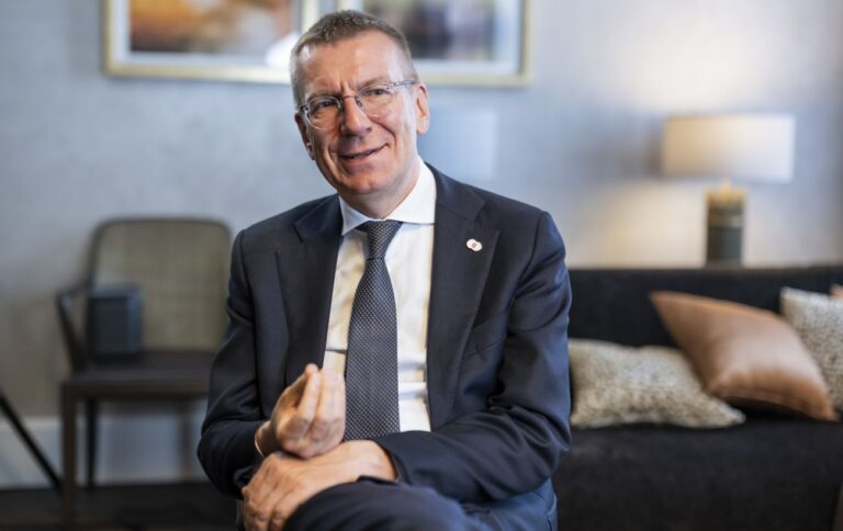 Рінкевичс заявив, що готовність Путіна до миру покажуть найближчі тижні