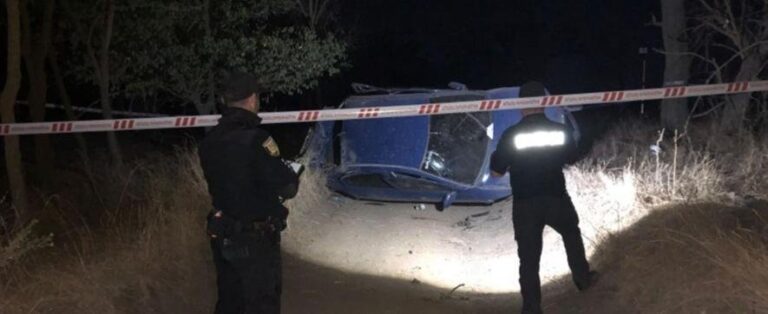 Діти загинули в жахливій аварії: автомобіль влетів у дерево в Одеській області та перевернувся – ФОТО.