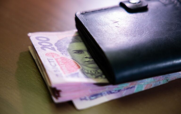 Допомогу по 8 тисяч гривень для ВПО будуть виплачувати у всіх областях