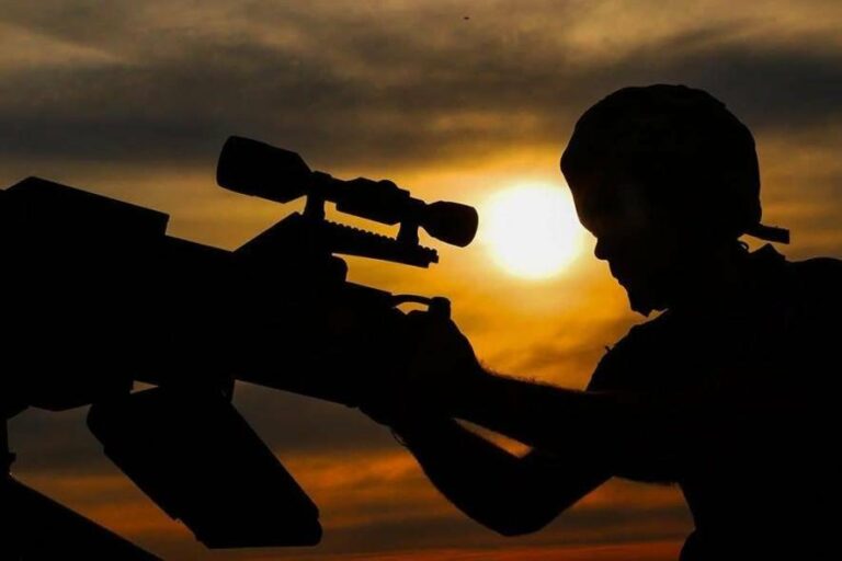 Україна витримує натиск: за добу ворог вчинив 81 авіаудар та 4682 артилерійських обстріли.