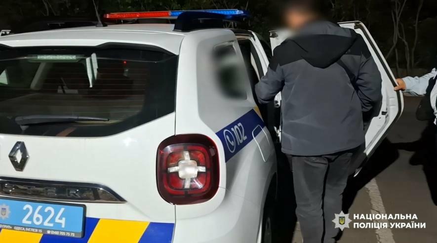В Одеському регіоні пограбування призвело до травмування 17-річного підлітка – деталі на фото.