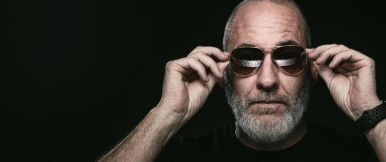 Очки мужские как отражение характера: от классики до смелых решений