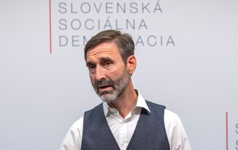Польща під атакою – Бланар сподівається, що дрони мали опинитися в Україні