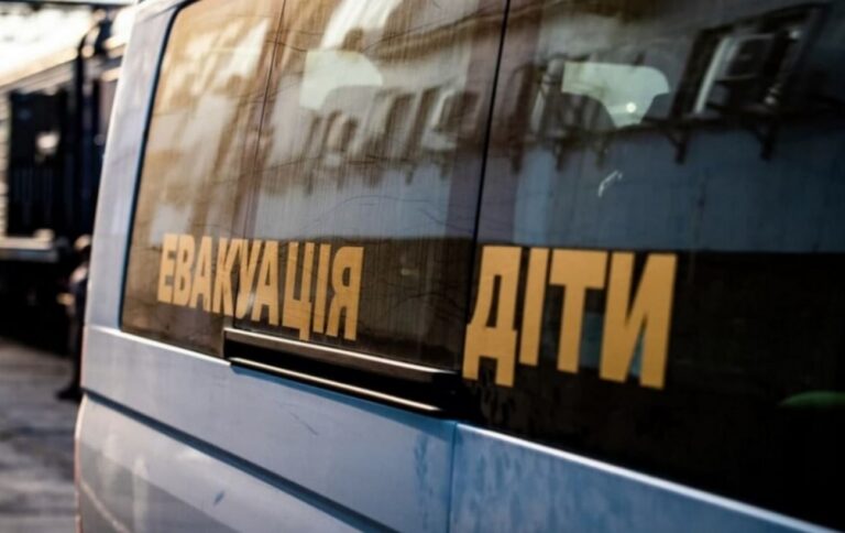 Україна витягла трьох підлітків з окупації: успішне повернення додому