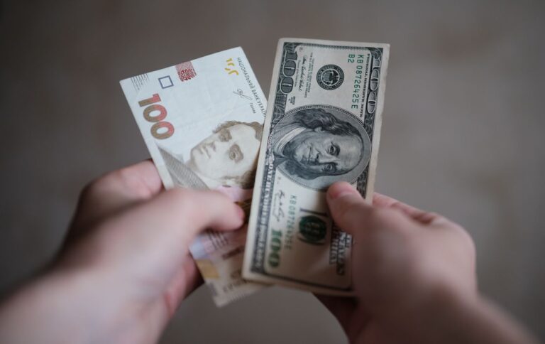 На кінець 2025 року прогнозують підвищення курсу долара.