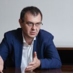 Уряд хоче роздавати гроші в умовах війни, заявив Гетманцев