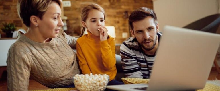 7 чарівних осінніх мультфільмів, що зігріють родинний вечір