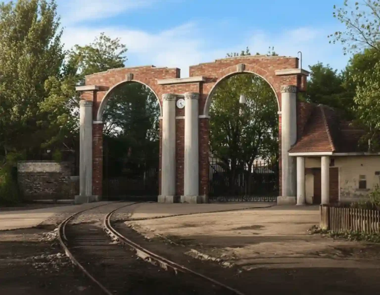 В Одесі вулиця 8 Березня тепер називається Вікандера та Ларсена: що вони зробили для міста