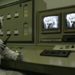 Іран остаточно відмовився від намірів розробки ядерної зброї, повідомляє Reuters.