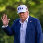 Будович, колишній консультант Трампа, покидає Білий дім.