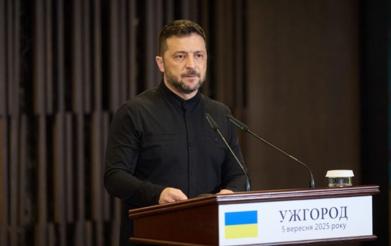 Зеленський заявив, що Україна допоможе Словаччині позбутися залежності від нафти РФ