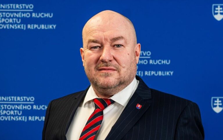 Словаччина може запровадити обов’язкову військову службу – причина в Орбані та війні в Україні