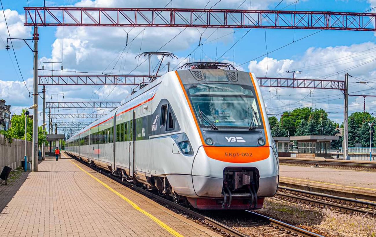 Укрзалізниця оголосила про скасування ряду маршрутів.