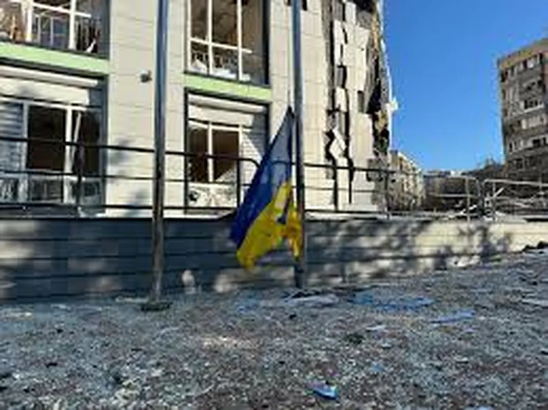 В Одесі оновлюють поліклініку, що була пошкоджена внаслідок атаки «шахеда»