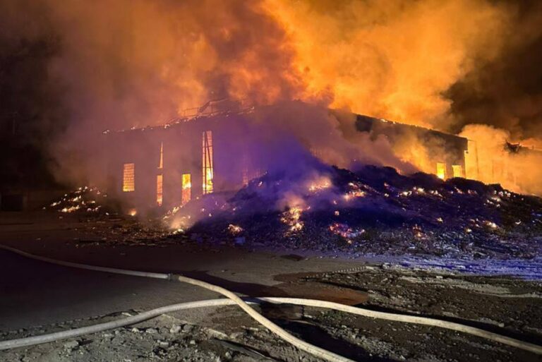 Напад ворога на Білгород-Дністровський: винзавод став ціллю атаки.