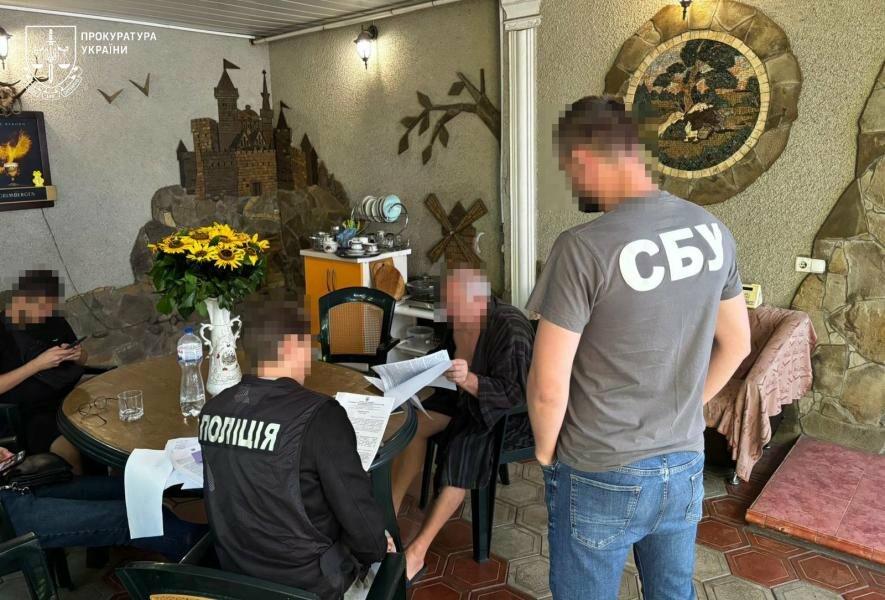 Одеські шахраї завдали 12 мільйонів гривень збитків, обманюючи банки та привласнюючи житло покійних – фото вразять!