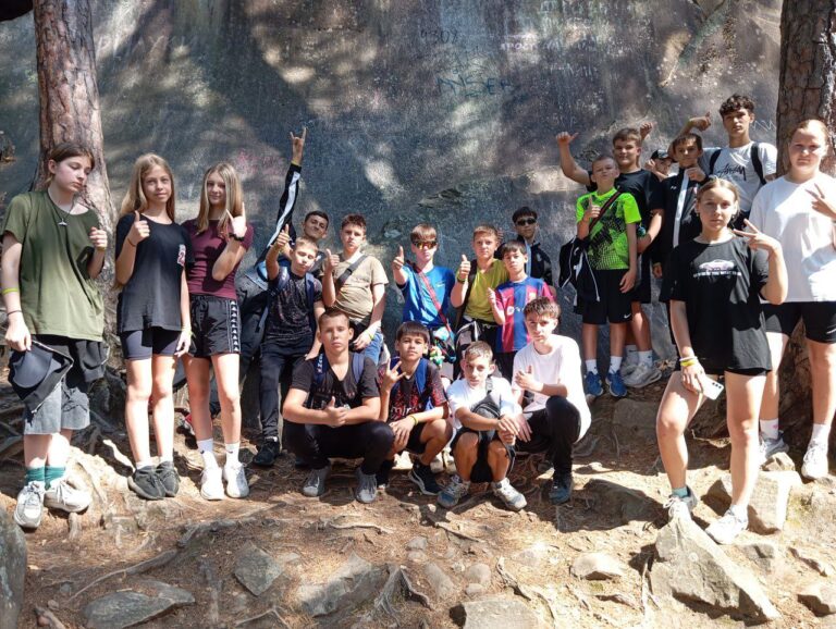 Четверо дітей захисників-героїв Болградської громади відпочили у Карпатах