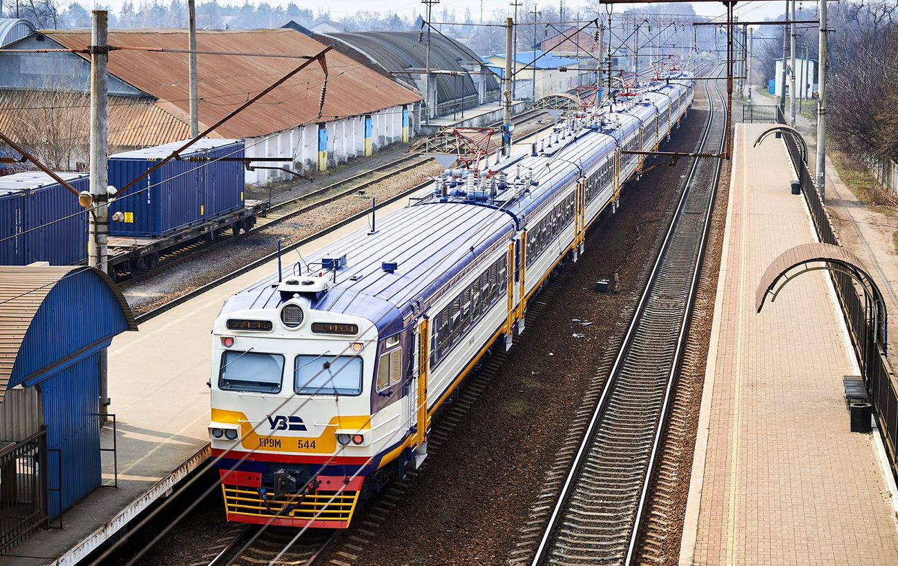 Затримки пасажирських поїздів через атаки РФ: Укрзалізниця опублікувала розклад