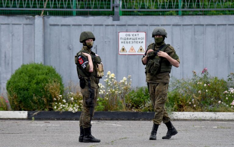 Росіяни обстрілюють українські ядерні об’єкти